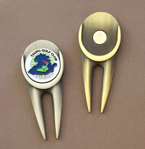 Glide Divot Tool
